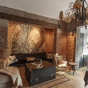 hello-apartamenty-art-apartament-przy-deptaku.karpacz-hotel.com/